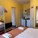 Magnólia Apartmanház *