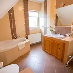 Magnólia Apartmanház Apartamento *