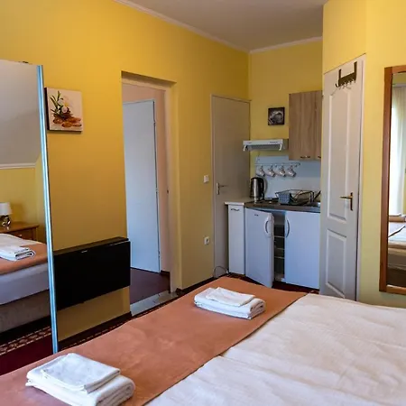 Magnólia Apartmanház *