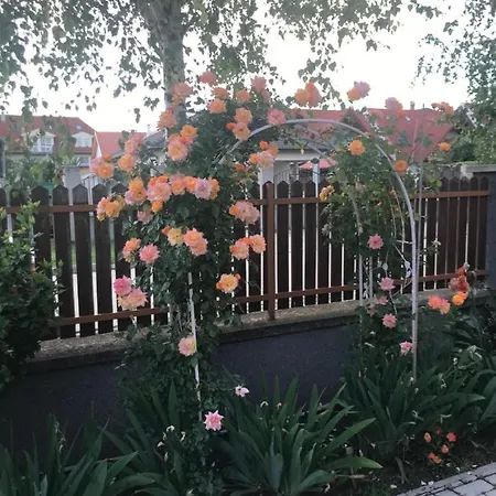Magnólia Apartmanház Apartman *