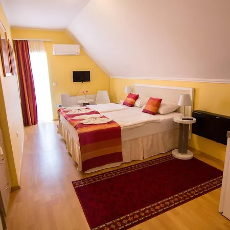 Magnólia Apartmanház Apartman *