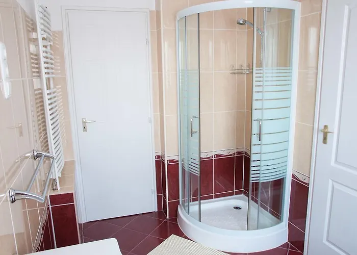 Magnolia Apartmanhaz * Balatonfured